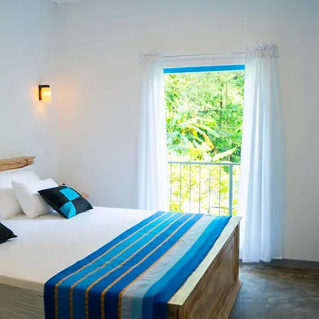 Blissful House Walk To Thalpe Beach & Natural Pool Galle Exterior photo